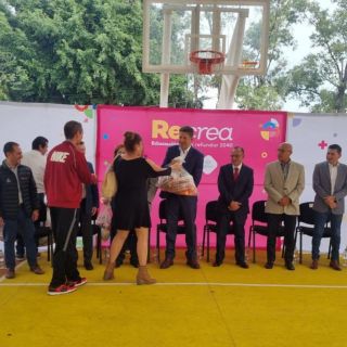 Abre Secretaría de Educación diálogo a padres de familia para analizar libros de texto