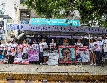 Familiares de personas desaparecidas acudieron a las instalaciones de la CEDHJ para presentar una queja por la falta de respuesta a sus peticiones. EL INFORMADOR / H. Figueroa