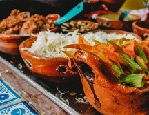 Este 15 de septiembre, aprovecha los descuentos que hay restaurantes de antojitos mexicanos en México. Unsplash.