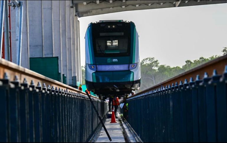 Según la información proporcionada por el Fondo Nacional de Fomento al Turismo (FONATUR), el Tren Maya se extenderá a lo largo de una distancia de mil 554 kilómetros, abarcando los estados de Chiapas, Campeche, Tabasco, Yucatán y Quintana Roo en su itinerario. TWITTER / @TrenMayaMX