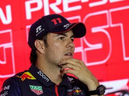 El piloto mexicano tuvo un arranque que dejó buen sabor de boca en los aficionados de la escudería de Red Bull con cuatro podios, dos triunfos y cinco top 5 en las primeras cinco carreras. AFP / ARCHIVO