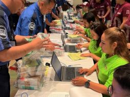 Los representantes ya han ingresado al World Trade Center, que está protegido por barricadas para evitar el acceso de personas no autorizadas, tanto de 