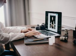 Podrán ahorrar en Afore sin necesidad de cotizar semanas y de manera voluntaria. ESPECIAL/ PEXELS @cottonbro studio