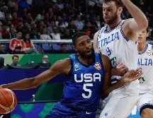 Mikal Bridges (#5) fue la figura estadounidense en la aplastante victoria sobre Italia. EFE/R. De la Peña