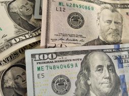 El peso mexicano se ubica en los mercados internacionales alrededor de los 17.54 pesos.  Foto de Avinash Kumar en Unsplash