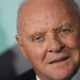 Anthony Hopkins impacta a fans por su destreza con el piano