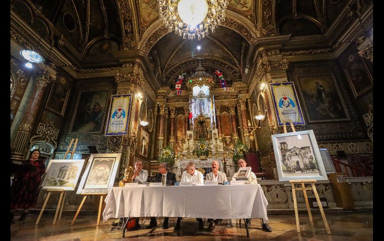 El libro fue escrito por Antonio Oceguera Villanueva, cirujano oncólogo del Hospital Civil de Guadalajara “Fray Antonio Alcalde”. EL INFORMADOR / H. Figueroa