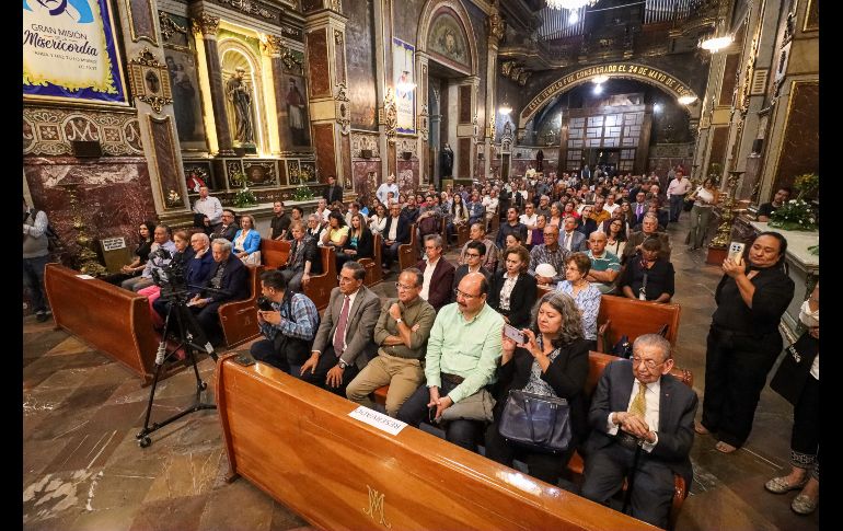 El libro fue escrito por Antonio Oceguera Villanueva, cirujano oncólogo del Hospital Civil de Guadalajara “Fray Antonio Alcalde”. EL INFORMADOR / H. Figueroa