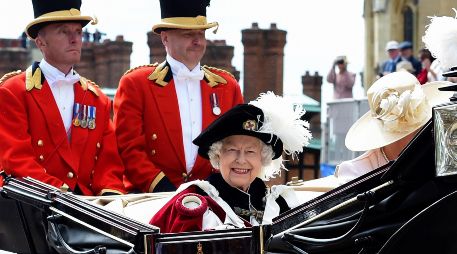¡Hola! TV conmemora el primer aniversario de la Reina Isabel II con una programación exclusiva. EFE.