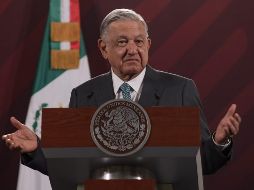 Luego de que Marcelo Ebrard dijo que en Morena no tiene espacio, López Obrador señaló que no le recomendaría nada. SUN / H. Salvador