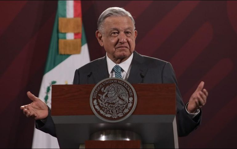 Luego de que Marcelo Ebrard dijo que en Morena no tiene espacio, López Obrador señaló que no le recomendaría nada. SUN / H. Salvador