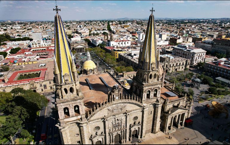 La Catedral de Guadalajara, localizada en Avenida Alcalde, en el centro tapatío, se erige como un tesoro arquitectónico que cautiva a todo aquel que llega a la ciudad. EL INFORMADOR / ARCHIVO