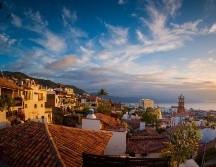 Cerca de la Zona Romántica de Puerto Vallarta hay, por lo menos, dos hermosas playas para disfrutar con poco dinero. EL INFORMADOR/ ARCHIVO.