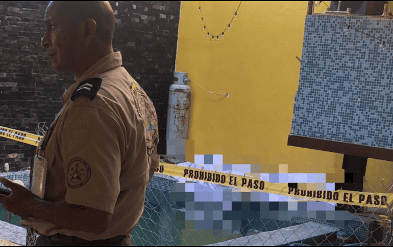 Esta tarde dos mujeres perdieron la vida electrocutadas en una alaberca en Tequila. Cortesía.