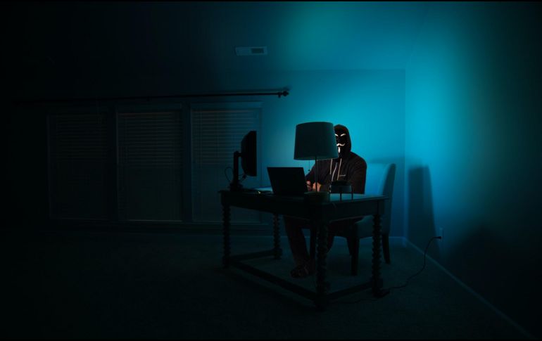 Expertos en seguridad cibernética comparten qué hacer en caso de que seas víctima de phishing, una práctica común para robar información. Unsplash.