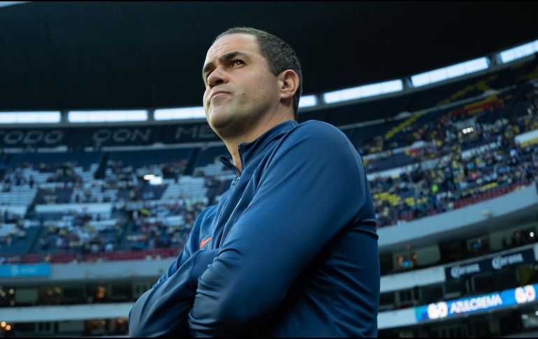 El América emitió un comunicado en el que informa que su entrenador, André Jardine, ha sido sometido con éxito a una cirugía durante las primeras horas de hoy. IMAGO7