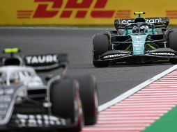 Sebastian Vettel, de ahora 36 años, es seis años más joven que el piloto mayor de la parrilla, Fernando Alonso, que volvió a la competición tras unos años de retiro. AFP / ARCHIVO