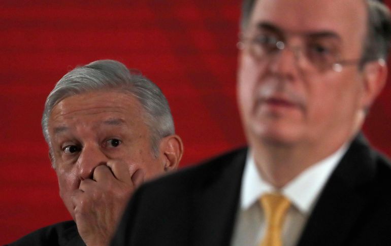 López Obrador hizo estas declaraciones cuestionado por el descontento de Ebrard. AP / ARCHIVO