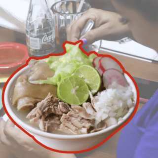 ¿Quién inventó el pozole y en qué año?