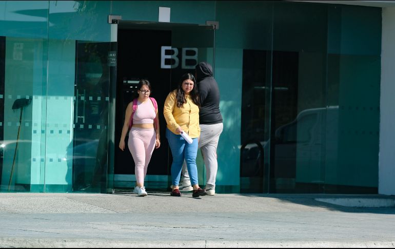 Si te preguntas si los bancos abrirán en estas fiestas patrias, te decimos cuando estarán cerrados si el 15 o el 16 de septiembre. EL INFORMADOR/ ARCHIVO.