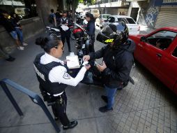 Investigador de la UdeG sugiere que para aumentar el número de licencias podrían implementarse revisiones aleatorias a conductores, así como campañas informativas y de concientización. EL INFORMADOR/Archivo