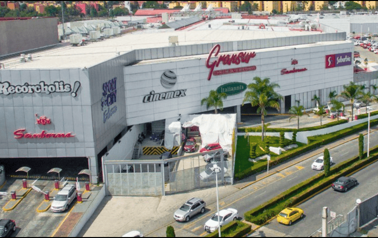 En Ciudad de México al interior de un Centro Comercial de Coyoacán se desplomó un elevador, este es la plaza donde ocurrió el evento. Cortesía X: @José Luis Arévañlo