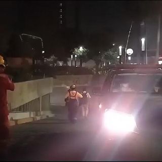 Desplome de ascensor de carga deja un muerto y dos heridos en centro comercial