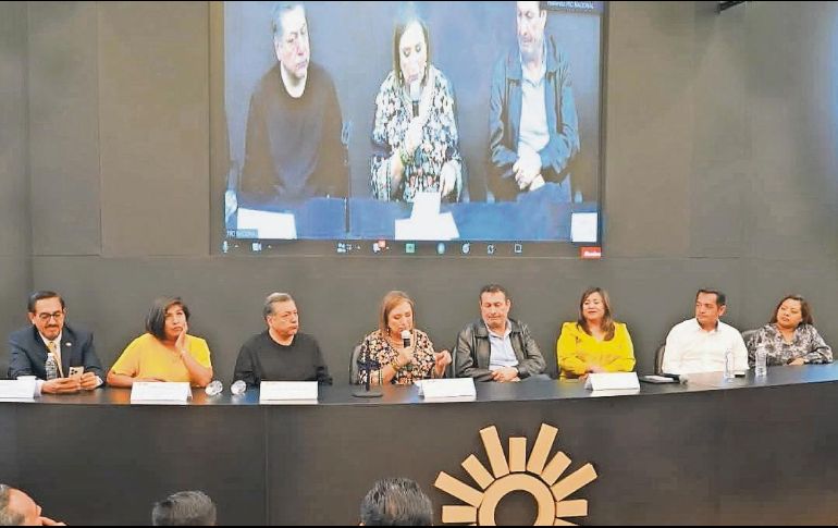 Xóchitl Gálvez se reunió con miembros de ADN PRD. EL UNIVERSAL