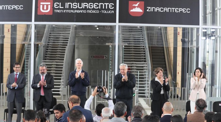 Este viernes 15 de septiembre, el Presidente Andrés Manuel López Obrador, junto a Delfina Gómez y Alfredo del Mazo, inauguraron el Tren Interurbano México Toluca, el cual llevará por nombre