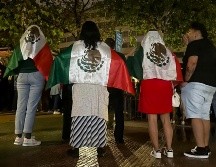 La Bandera, junto al Escudo Nacional y el Himno Mexicano están protegidos por la ley y no pueden ser alterados o modificados según los propios términos legales.  EFE / A. Báez