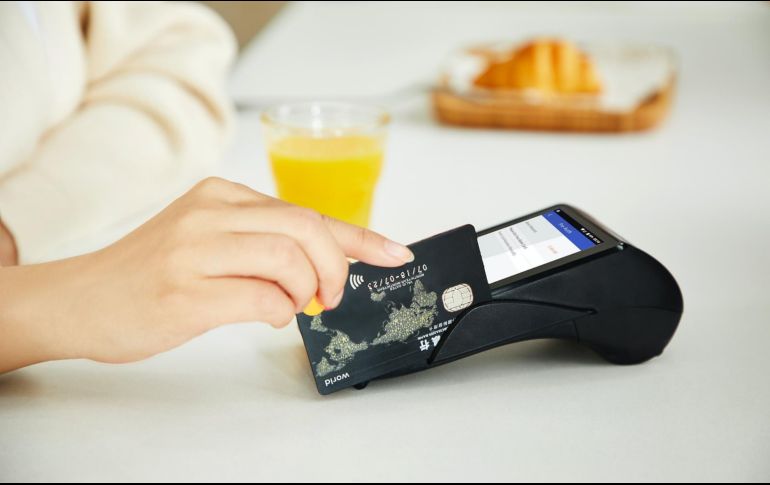 Conocer cuáles tarjetas de crédito están reprobadas por la Condusef podría salvarte de las deudas. Unsplash.