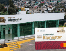 Algunos tarjetahabientes de la Tarjeta Bienestar se preguntan si pueden o no sacar dinero en cualquier banco, te lo explicamos aquí. Banco del Bienestar.