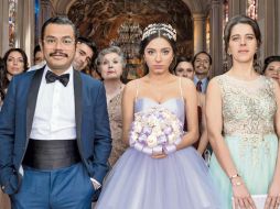 La cinta narra la historia de una familia típica mexicana mientras hacen los preparativos para la importante fiesta de XV años. ESPECIAL