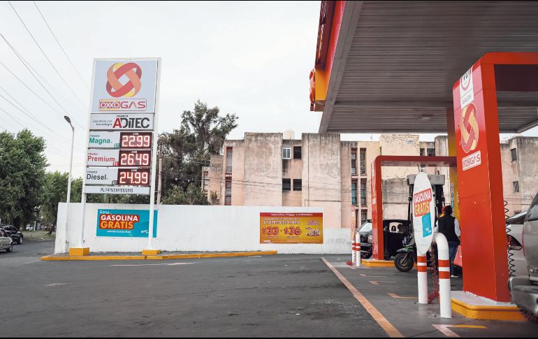 En algunas estaciones de servicio de la Zona Metropolitana de Guadalajara son evidentes los aumentos en los costos de los combustibles. EL INFORMADOR/ H. Figueroa