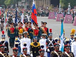 López Obrador justificó la presencia del Ejército de Rusia en el desfile del sábado pasado al argumentar que es tradición invitar a todos los países. AFP