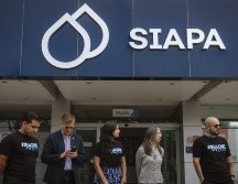 La diputada local de Hagamos, Mara Robles, recordó que desde el año 2000, han acudido al SIAPA para verificar la calidad del agua y demostrar que no es potable y a 20 años de ello, el problema sigue vigente. EL INFORMADOR / M. Hernandez