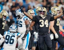 El corredor de los Saints de Nueva Orleans Tony Jones Jr. celebra tras anotar. AP/R. Jones
