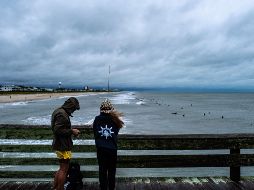 Pese a que los vientos se debilitaron, la tormenta está dejando fuertes lluvias en una extensa franja de estados de EU, incluidos Virginia, Maryland, Delaware, Nueva Jersey y Nueva York. AFP / E. Hoagland