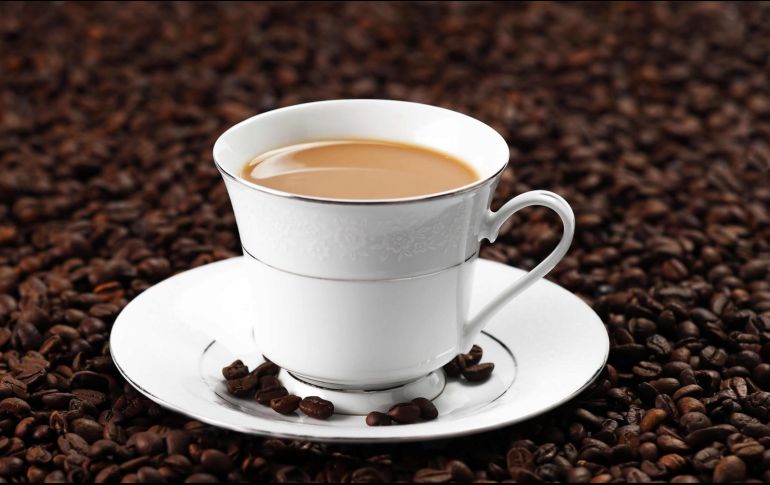 Muchos no pueden iniciar el día sin una buena taza de café. EFE/ ARCHIVO