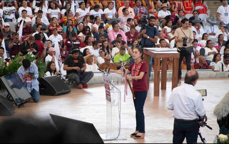 En su discurso, la oficialmente Coordinadora de los Comités de Defensa de la Cuarta Transformación y virtual candidata presidencial calificó las elecciones de 2024 como una 