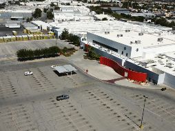 Mientras algunos indocumentados buscan continuar con su viaje hacia la frontera con Estados Unidos, hay fábricas ubicadas en Ciudad Juárez que han comenzado a enfrentar problemas en su producción. EFE