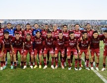 Benjamín Mora ha demostrado su habilidad para encontrar la formación ideal, enfocándose en un sistema de juego cohesionado por encima de los nombres de los jugadores. IMAGO7