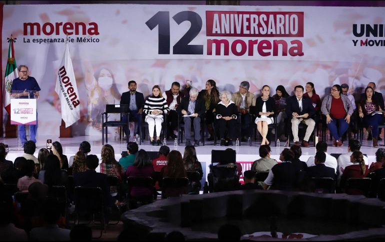 Durante el festejo del 12 aniversario de la fundación de Morena, Paco Ignacio Taibo II pidió sacudir Morena. SUN / B. Fregoso