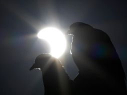 El Instituto Nacional de Astrofísica Óptica y Electrónica (INAOE) señala que el eclipse solar tendrá una proyección total sólo en algunos estados del sur de México, mientras que en el resto del país se verá parcial. EFE/ Archivo.