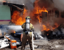 Unidades de Guardia Civil, Policía Morelia, Protección Civil Municipal, Protección Civil Estatal se movilizaron para contener el fuego. ESPECIAL/ Protección Civil.