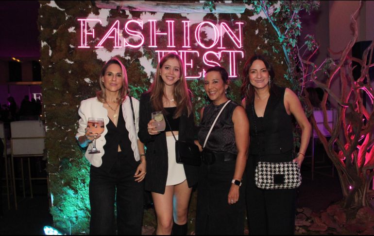 Esthela Velázquez, Andrea Pulida, Ana Paula Valencia y Paty Valdez. GENTE BIEN JALISCO/ Esmeralda Escamilla