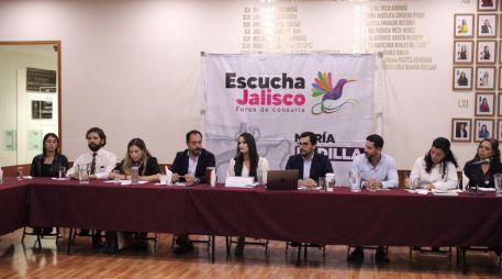 La morenista María Padilla Romo, informó que las propuestas de hoy se trabajarán y posteriormente presentarán a la asamblea reformas e iniciativas. ESPECIAL.