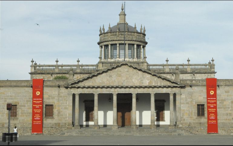 El conjunto arquitectónico cuenta con una capilla que fue ornamentada por el pincel de José Clemente Orozco. EL INFORMADOR