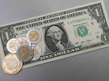 La moneda nacional termina este mes de febrero, cotizando dentro de las 17 unidades por dólar. NTX / ARCHIVO