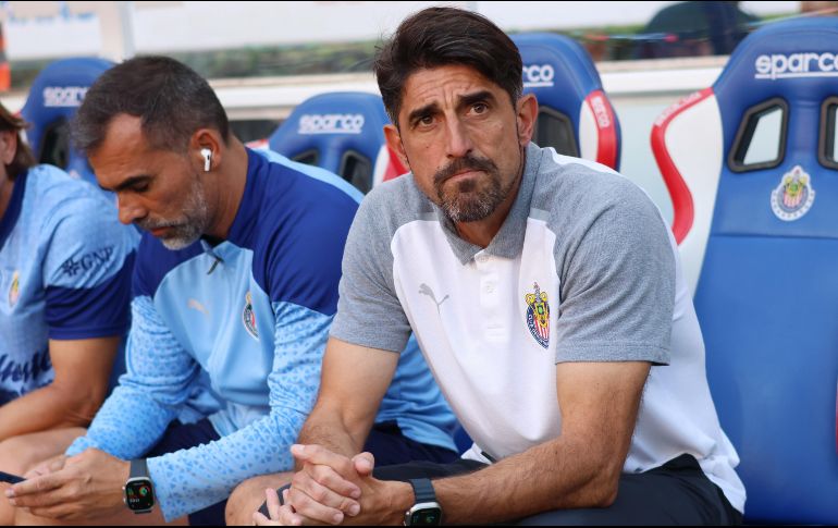 Este jueves trascendió que el Almería de España está interesado en el timonel de Chivas y ya se habría entrevistado con él para llevarlo de vuelta a Europa. IMAGO7